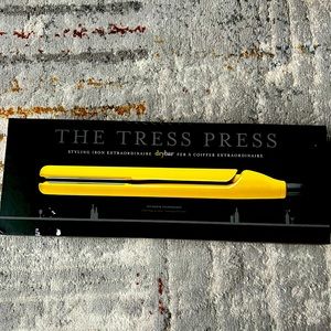 Drybar Flat iron